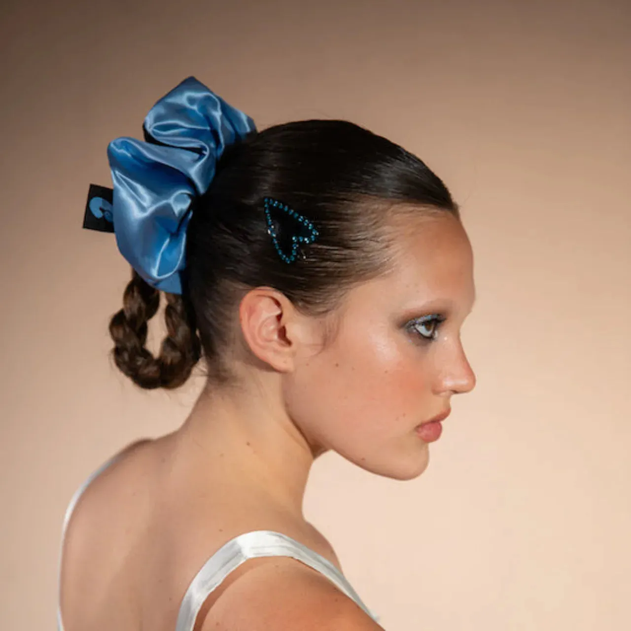 Chunks - Scrunchie - Black   Blue