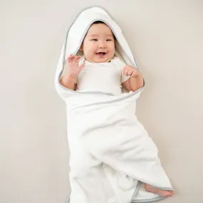 Hooded Bath Towel in Cloud with Storm Trim